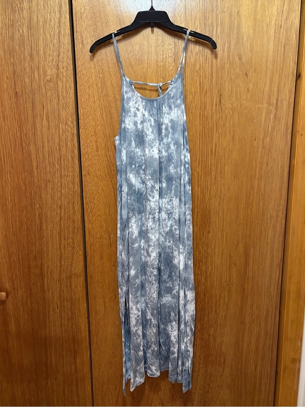 Shore Blue and White Tie Dye Flowy Maxi Dress With Seashell Strings